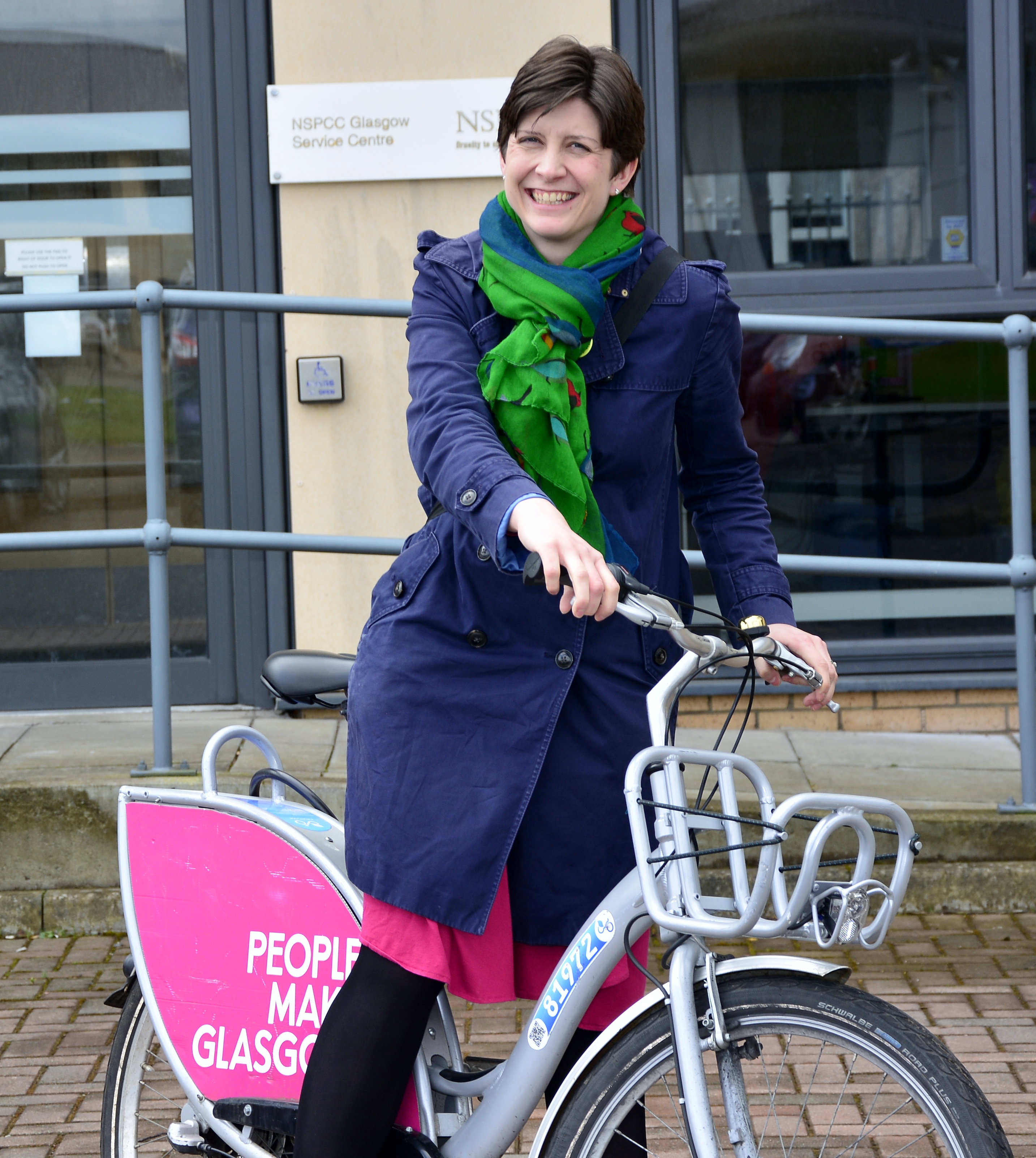 Alison Thewliss MP visiting the NSPCC Glasgow Service Centre